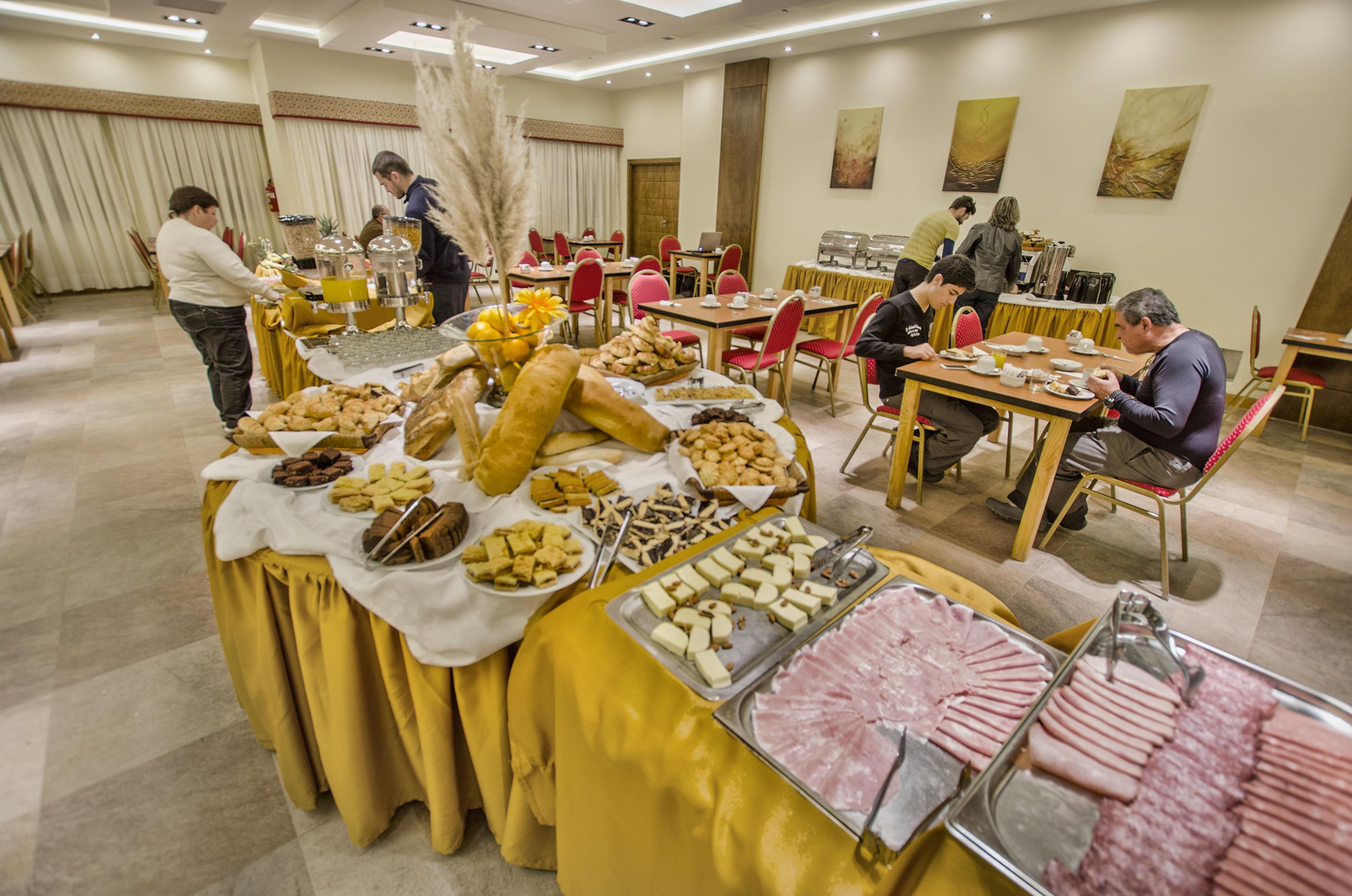 Huinid Pioneros Hotel Сан-Карлос-де-Барилоче Экстерьер фото