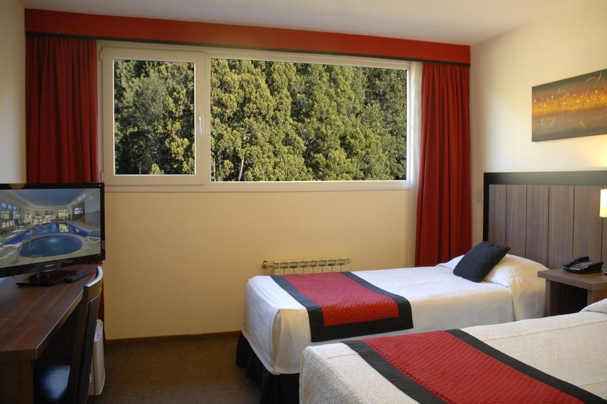 Huinid Pioneros Hotel Сан-Карлос-де-Барилоче Экстерьер фото