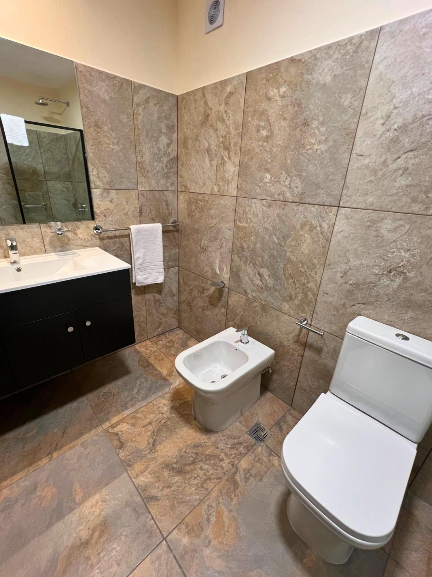 Huinid Pioneros Hotel Сан-Карлос-де-Барилоче Номер фото