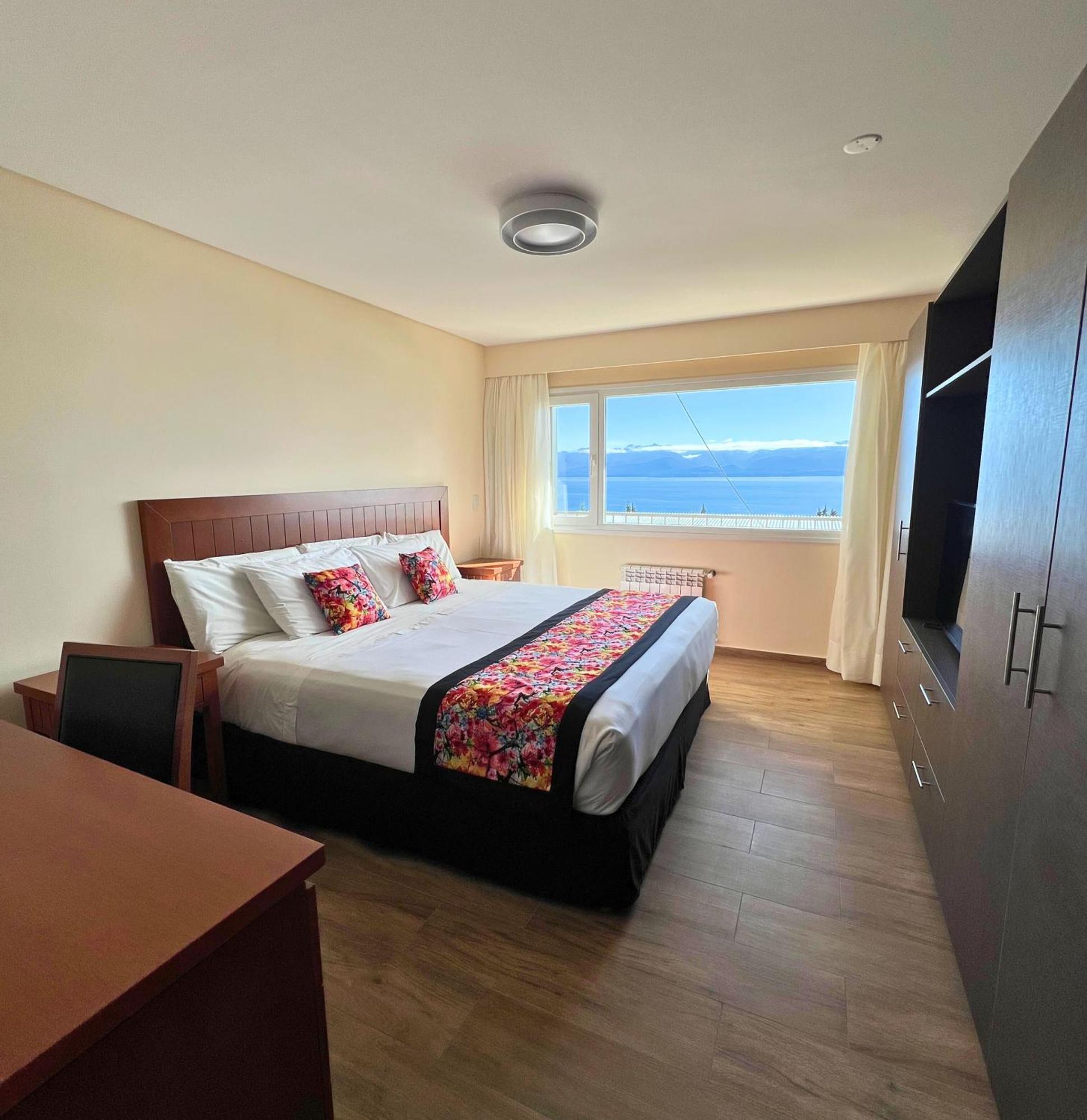 Huinid Pioneros Hotel Сан-Карлос-де-Барилоче Номер фото